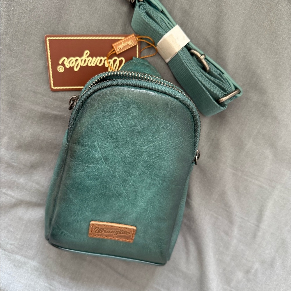 Wrangler Green Crossbody Bag with Textured Finish